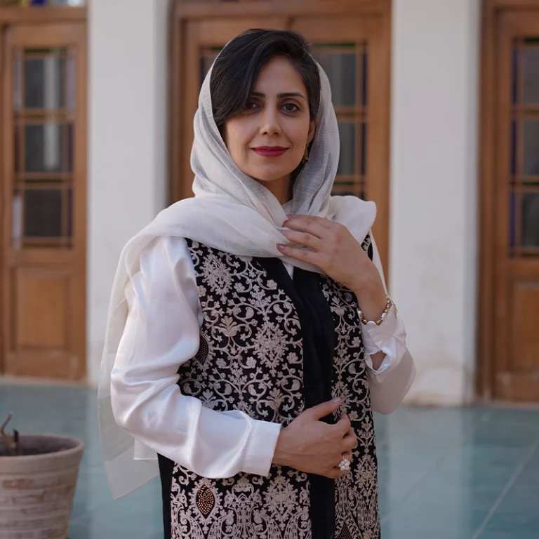 خانم فهیمه میرزایی