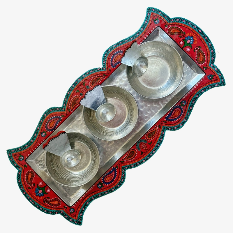 سینی مسی میناکاری با طرح سرو