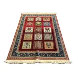 گلیم دستباف طرح چهل تکه قرمز تیره ایرانی