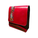 کیف چرمی دست‌ ساز پته‌ دوزی قرمز ظریف