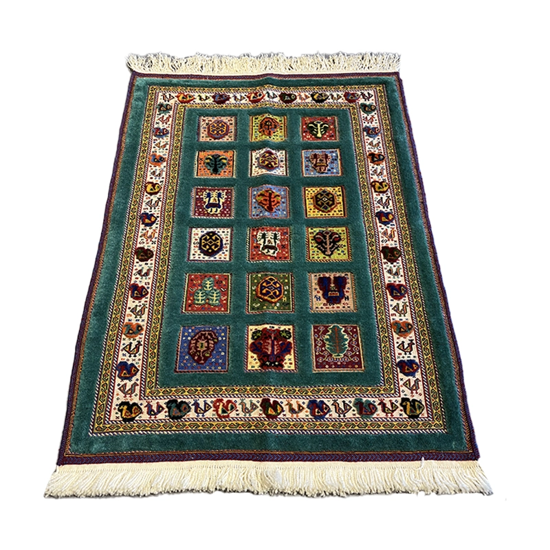 گلیم دستباف طرح خشتی سبز