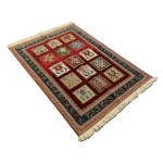 گلیم دستباف طرح چهل تکه قرمز تیره ایرانی