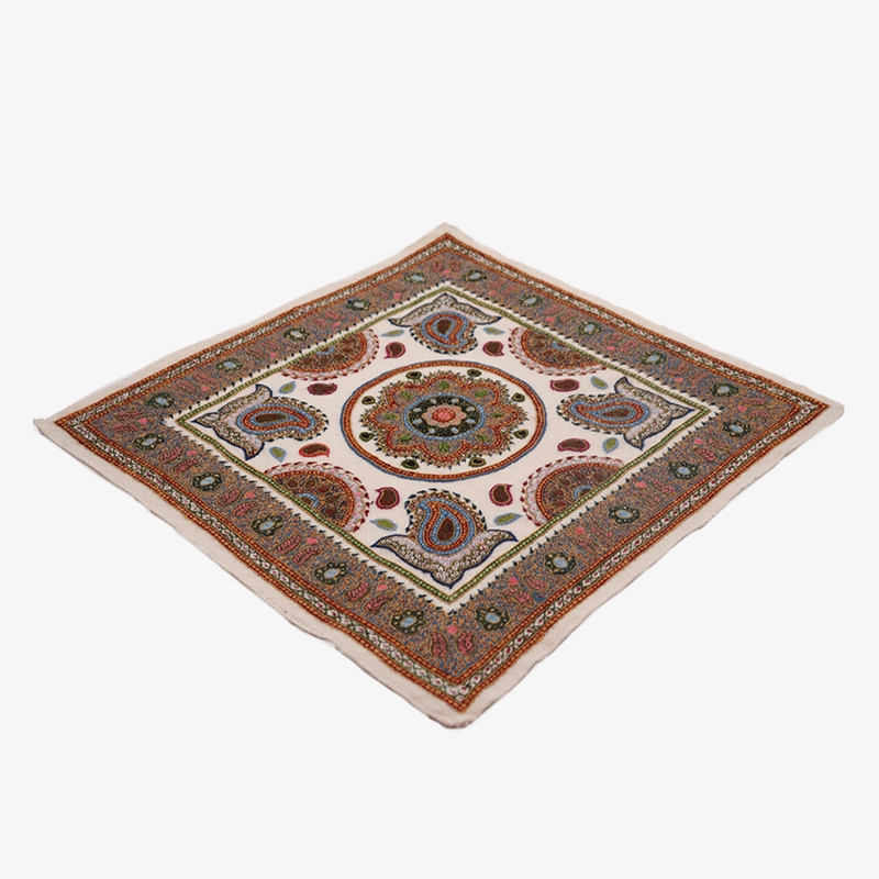 پته دست ساز طرح گلدوزی‌‌‌های رنگارنگ