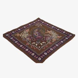 پته دست ساز قهوه‌ای با طرح بته جقه