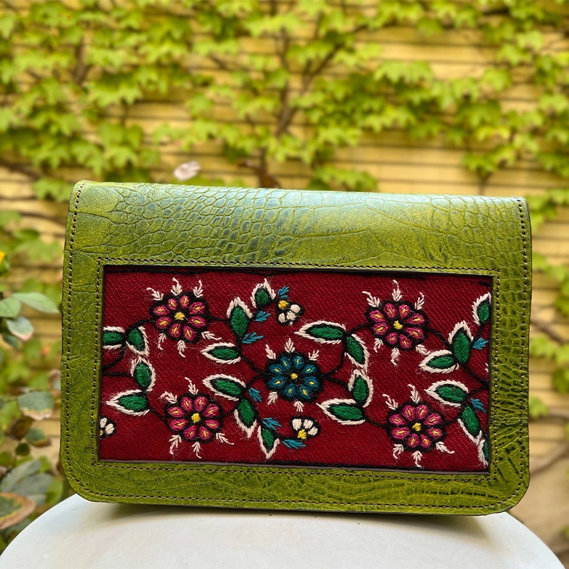 Handmade leather bag embroidered Bloom Pateh کیف چرمی دست ساز پته دوزی طرح شکوفه بهاری