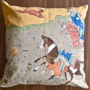 کوسن سنتی دست دوز طرح چوگان