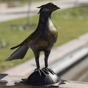 مجسمه دست ساز کبوتر فولادی نقره کوب