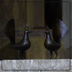 مجسمه دست ساز طاووس فولادی نقره کوب