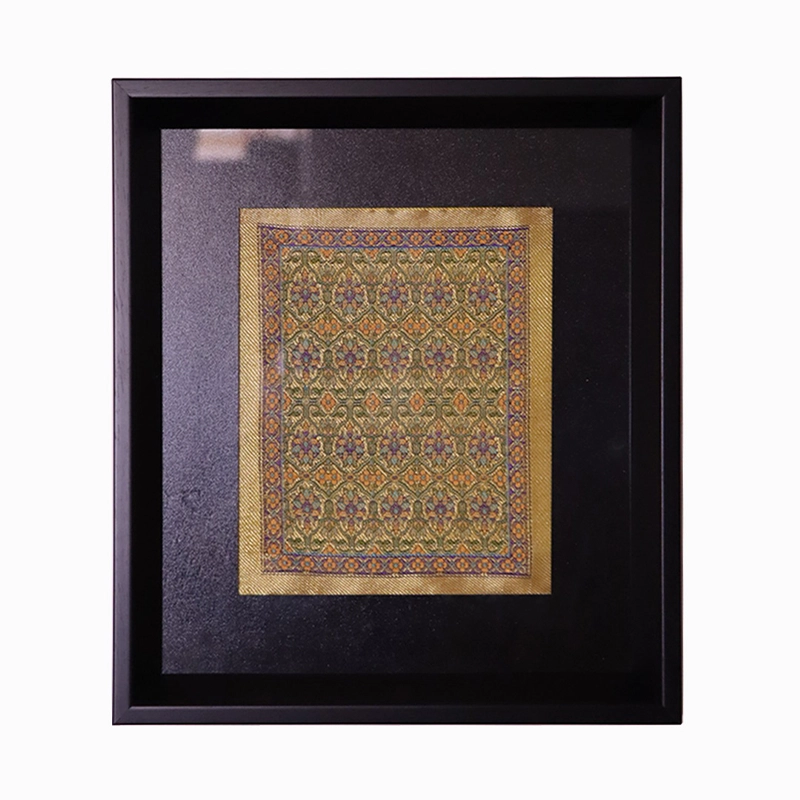 01-handmade-silk-fabric-painting تابلو پارچه زربافت ابریشمی طرح قابهای درهمتنیده