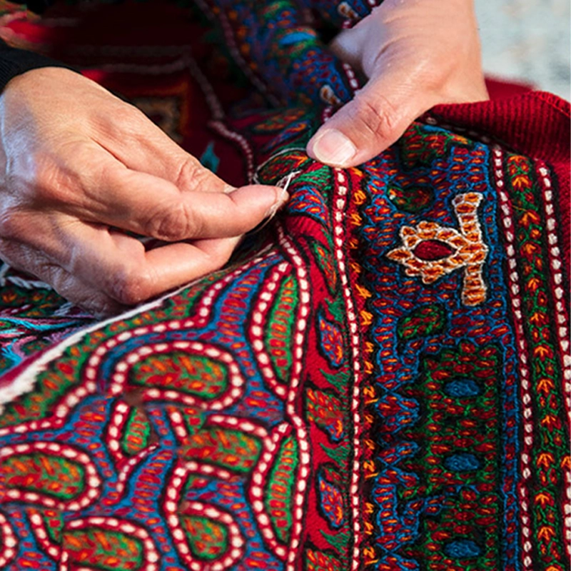 پته دوزی کرمان: از اصالت تاریخچه و رمز نقوش تا راهنمای خرید پته اصل