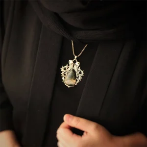 گردنبند دست ساز برنج و سنگ جاسپر اقیانوسی