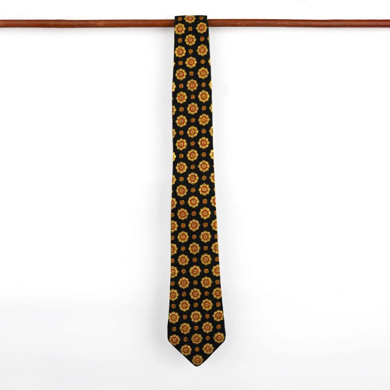 Hand-Embroidered Balochi Necktie – Zargol Design کراوات سوزن دوزی بلوچی طرح زرگل