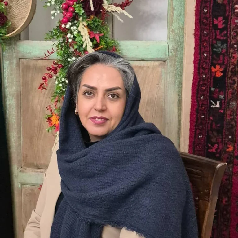خانم محدثه کاظمی