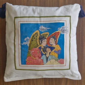 کوسن سنتی دست‌ دوز طرح فرشتگان