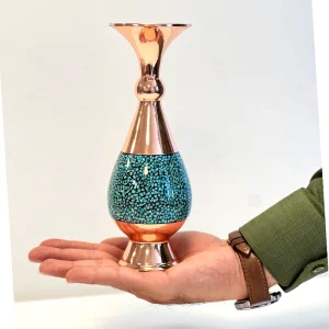 گلدان فیروزه‌ کوبی مسی طرح آبی‌نگار