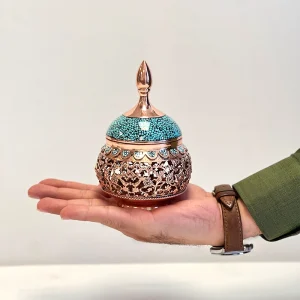 قندان مسی فیروزه‌ کوبی مشبک طرح نگار فیروزه