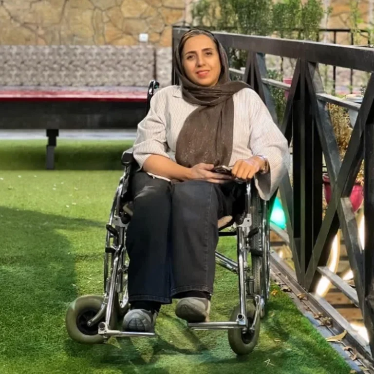 پشت‌صحنه کار خانم مهدیه کاظمی