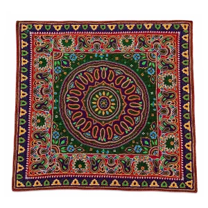 رومیزی پته دوزی طرح چهار بوته